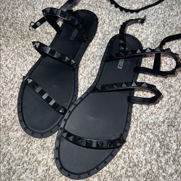 Steve Madden Sandals - Picture 1 of 3